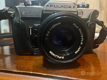 Fujica STX-1 con un obiettivo Fujinon 50mm f/1.8