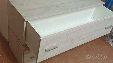 Cassettiera negozio abbigliamento 