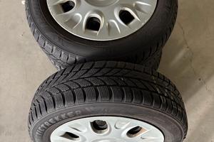 Gomme e cerchi 1756515