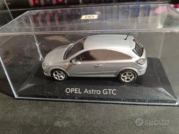 Minichamps  Opel Astra GTC 