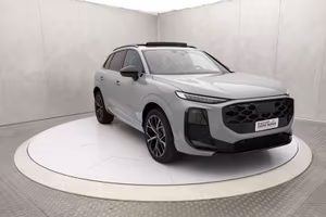 Audi Q3 2.0 tdi S line edition 150cv s-tronic
