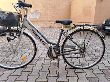 Bici Bianchi in alluminio. 