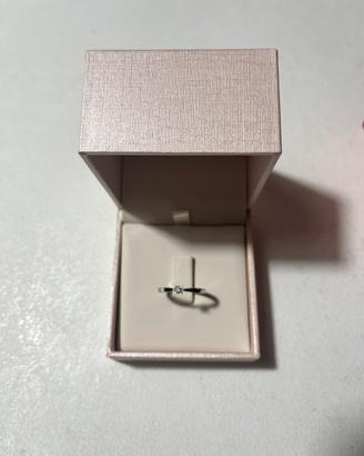 Anello Solitario oro bianco