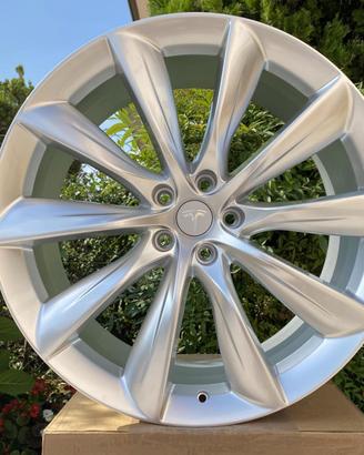 CERCHI 21 - 22 TESLA MADE IN GERMANY