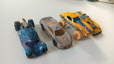 Lotto con 4 Hotweels