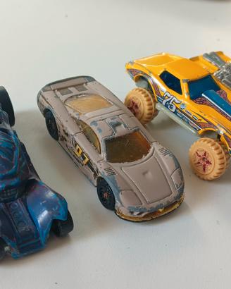 Lotto con 4 Hotweels