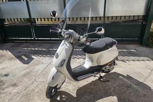 Piaggio Vespa 50 LX - 2012