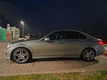 Mercedes benz w204  2011