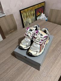 BALENCIAGA RUNNER