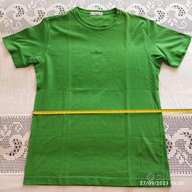 T-SHIRT VERDE DA UOMO MARCA STONE ISLAND USATA