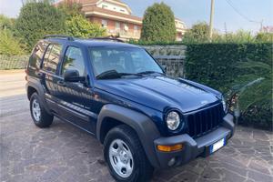 Jeep Cherokee Sport CRD 2.5