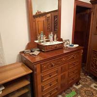 mobili usati in buone condizioni di legno