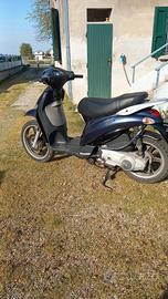 scouter piaggio liberty150