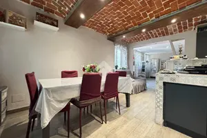 CASA SEMINDIPENDENTE A ASTI