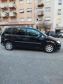 Volkswagen Touran 7 posti Metano