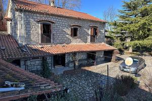 Ampia villa a Sepino 159000