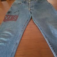 jeans Lewis (particolari)