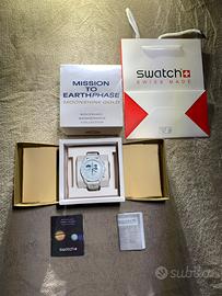 Omega x Swatch Moonshine Gold Mission to Earthphas
