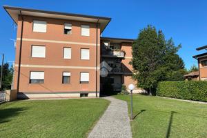 4 LOCALI A CASTELLO DI GODEGO