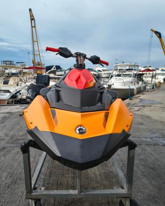 Moto d'acqua Sea-Doo SPARK TRIXX 3UP anno 2018