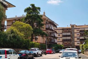 Garage / magazzino - Zona Tiburtina