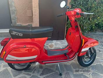 Vespa ETS 125 coservata