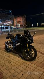 Yamaha yzf r125