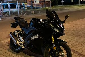 Yamaha yzf r125