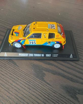 Modellino Peugeot 205 Turbo 16 1987 Paris Dakar
