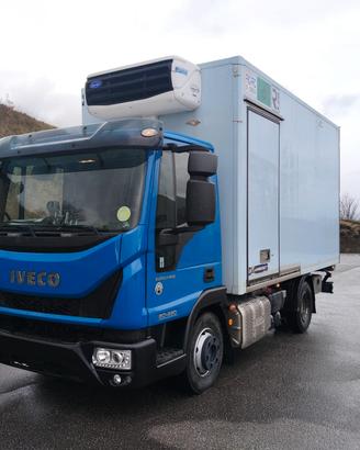 Iveco Eurocargo 80E22 con cassa termica doppia tem