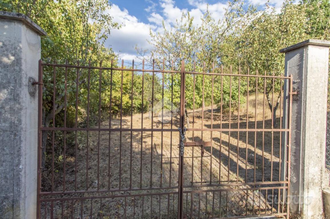 TER. RESIDENZIALE A RIETI - Vista 5