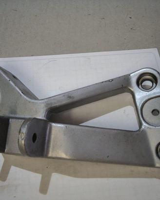 SUPPORTO PEDANA VN 1500 KAWASAKI 35011-1294