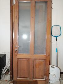 Porta in legno 