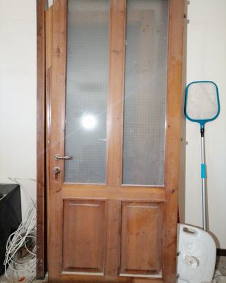 Porta in legno 