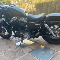 Moto harley 48