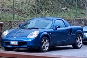 Toyota mr2 Hard Top 2003