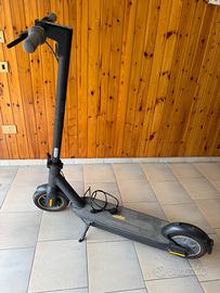 Monopattino elettrico Ninebot g30 Max