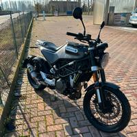 Husqvarna svartpilen 125 + arrow gp2 omologato