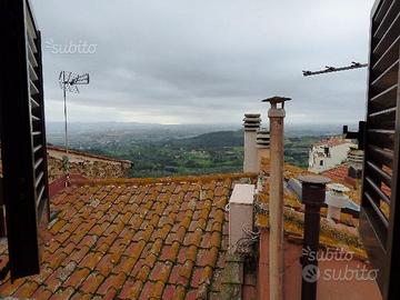 Appartamento vista mare nel borgo di Campiglia