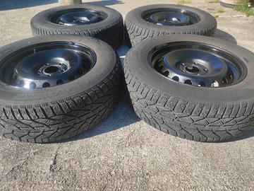 4 gomme e cerchi Qashqai 215/65/16 H