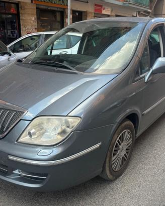 Lancia Phedra 2.2 jtd 170 cv automatica 2010