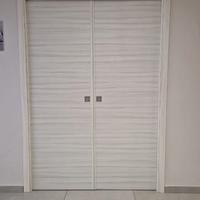 Scrigno con porte scorrevoli