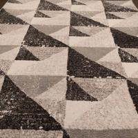 Tappeto grigio design geometrico – COME NUOVO