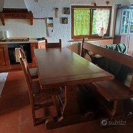tavolo in legno massello