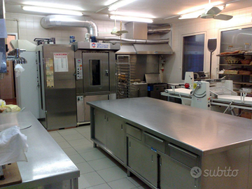 Laboratorio Panetteria Attrezzato in Uso Gratuito