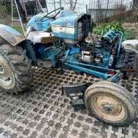 Trattore Ford Super Dexta 3000 A