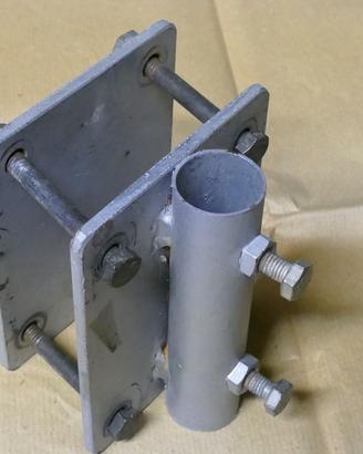 ferramenta PIASTRA FISSAGGIO PER TUBI / ANTENNE