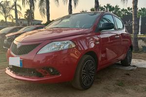 Lancia Ypsilon 1.0 FireFly SINISTRATA