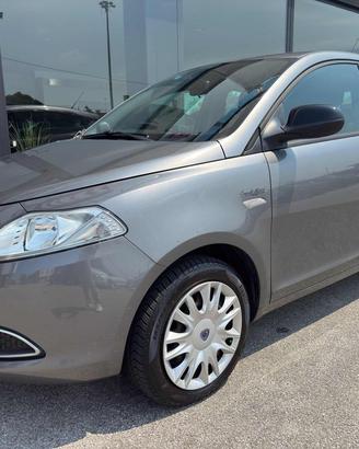 LANCIA Ypsilon 1.2 69 CV 5 porte Elefantino
