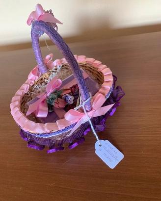 Cestino decorat a mano con saponetta
